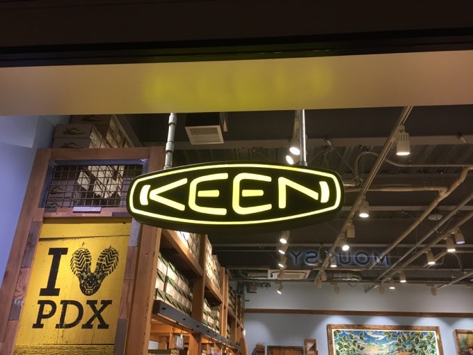 酒々井プレミアムアウトレットのKEEN