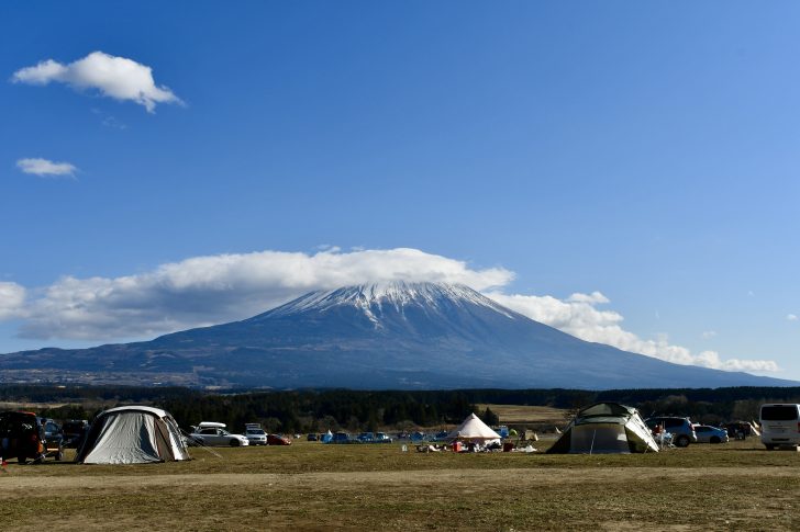 麓キャンプ場ことふもとっぱらと富士山