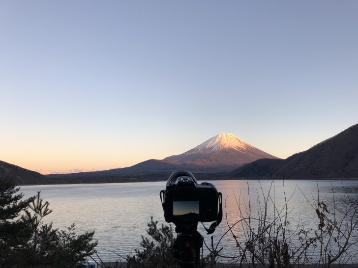 浩庵キャンプ場の林間サイトでタイムラプスを撮影中