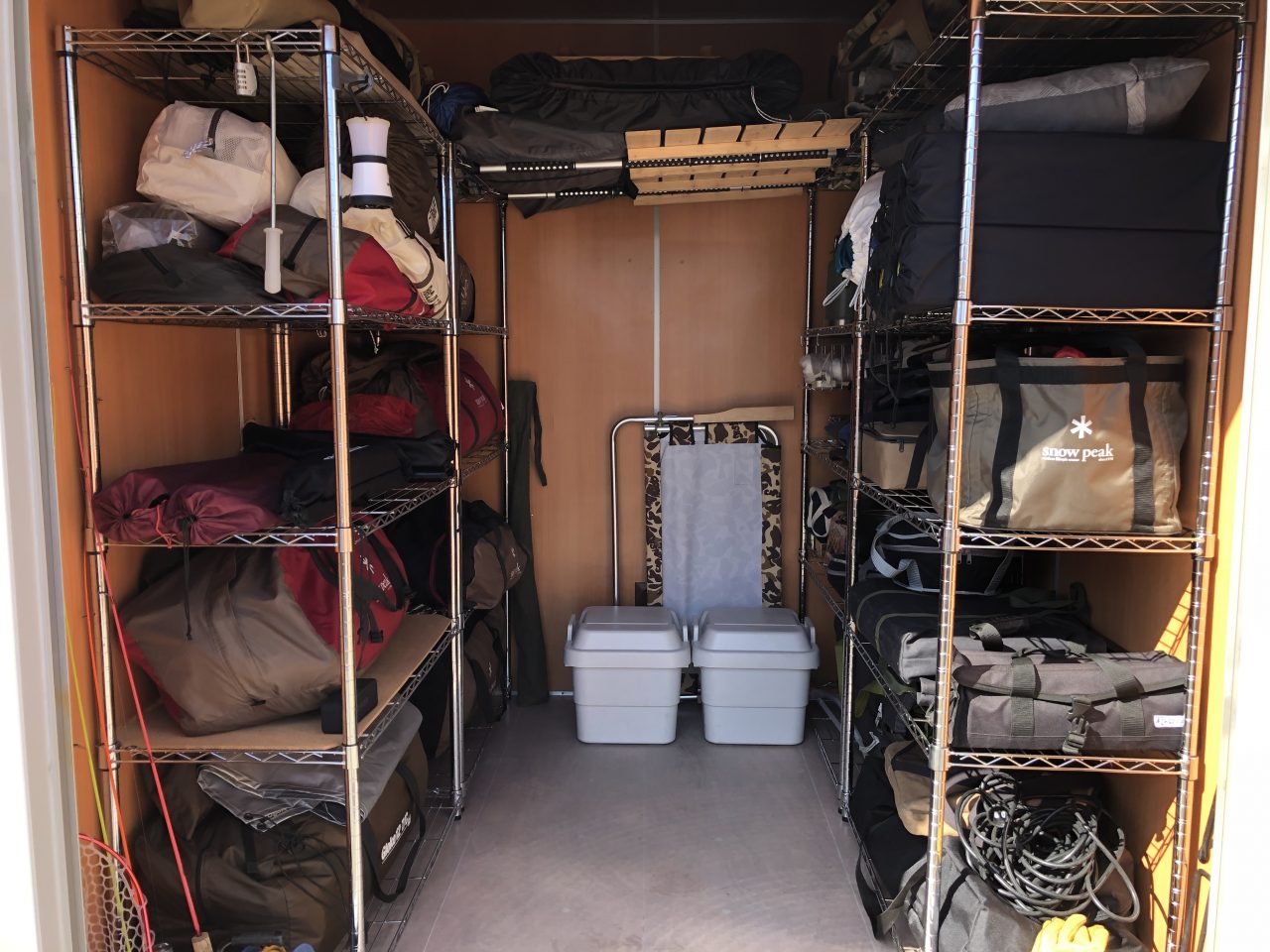 キャンプ道具の収納場所に3畳のトランクルームを借りてみた