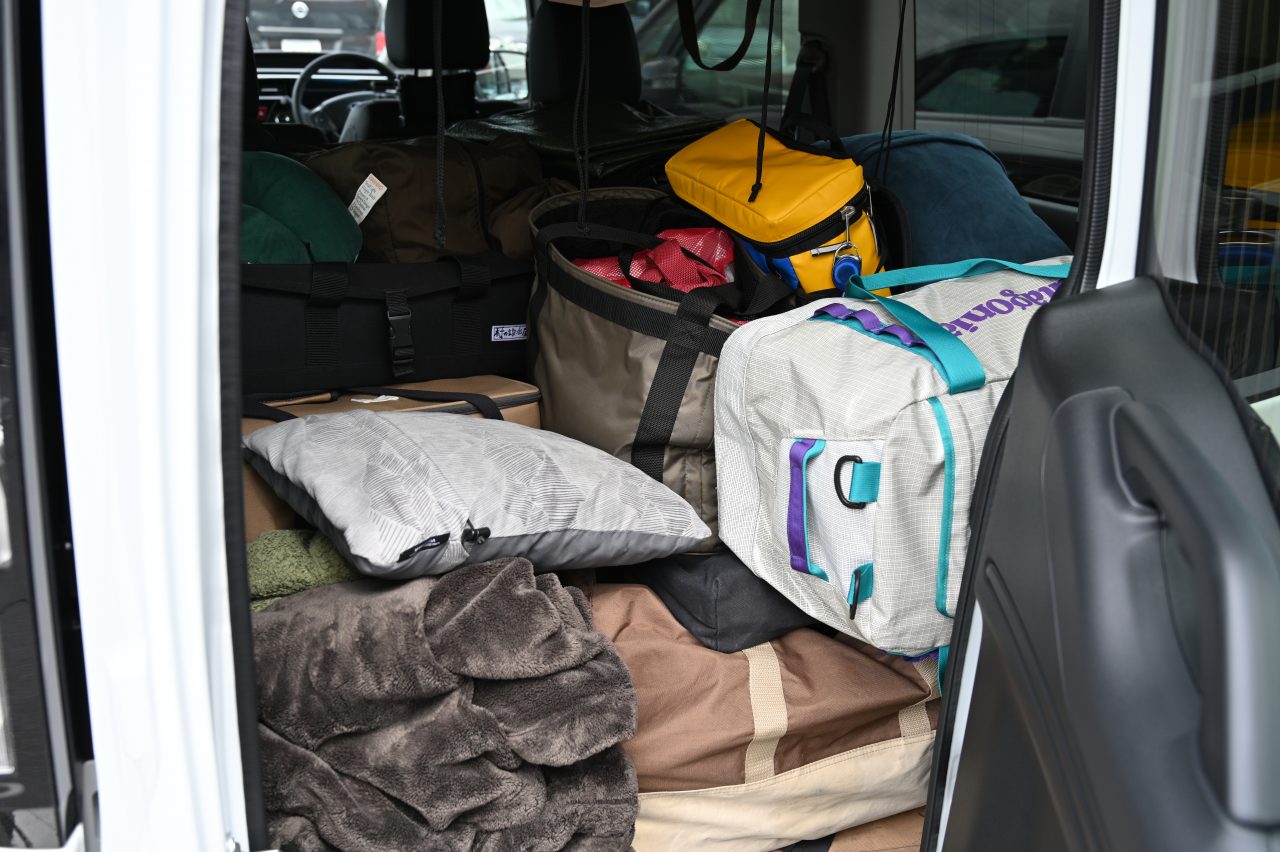 ステップワゴンの荷室にキャンプ道具をテトリス積載してみた