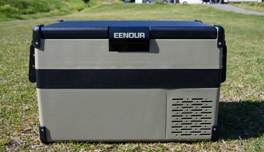 AC電源サイトでも使える32Lサイズの車載冷蔵庫「EENOUR S32」